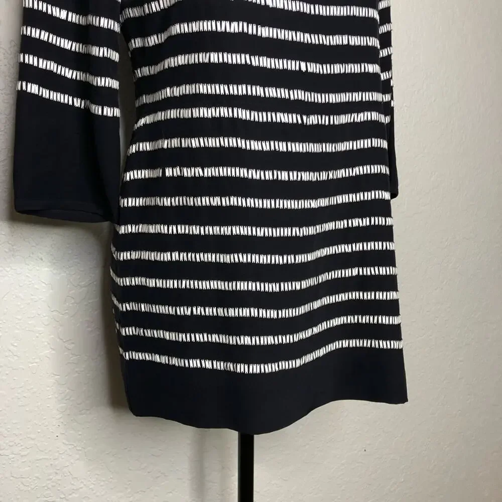 Tory‎ Burch navy blue white rectangle sequin silk top size 4